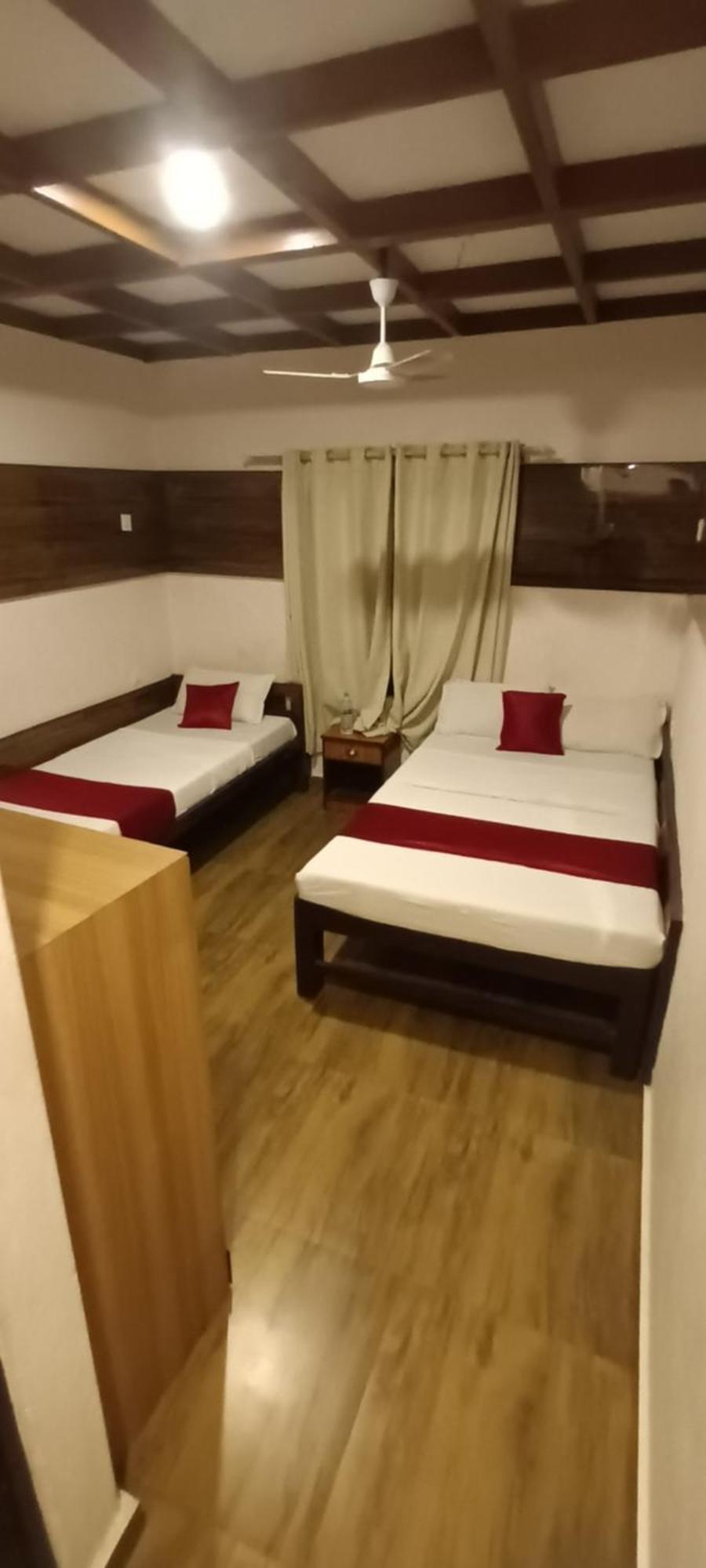 Hotel Dolly 포카라 외부 사진